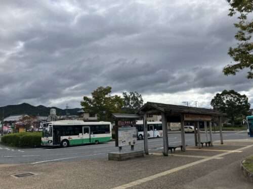 近鉄飛鳥駅前の風景