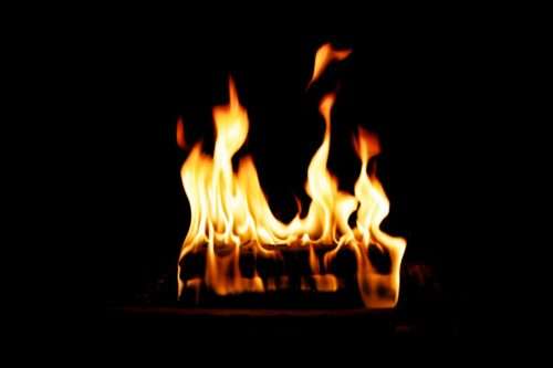 燃える炎